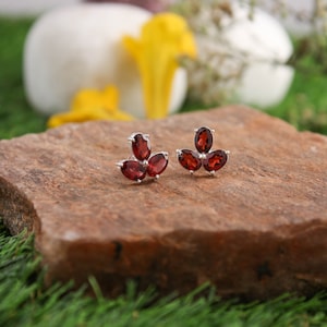 Natural Garnet 925 Sterling Silver Gemstone Stud Earrings, Beautiful Gift For Her, Pair Of Estate Natural Pyrope Almandine Garnet Earrings