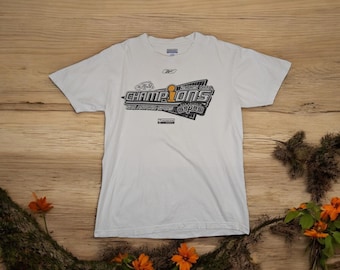 Vintage 2005 NBA Champions San Antonio Spurs T-Shirt Vintage Reebok Tee Vintage San Antonio Spurs Nba Tee White Size Medium