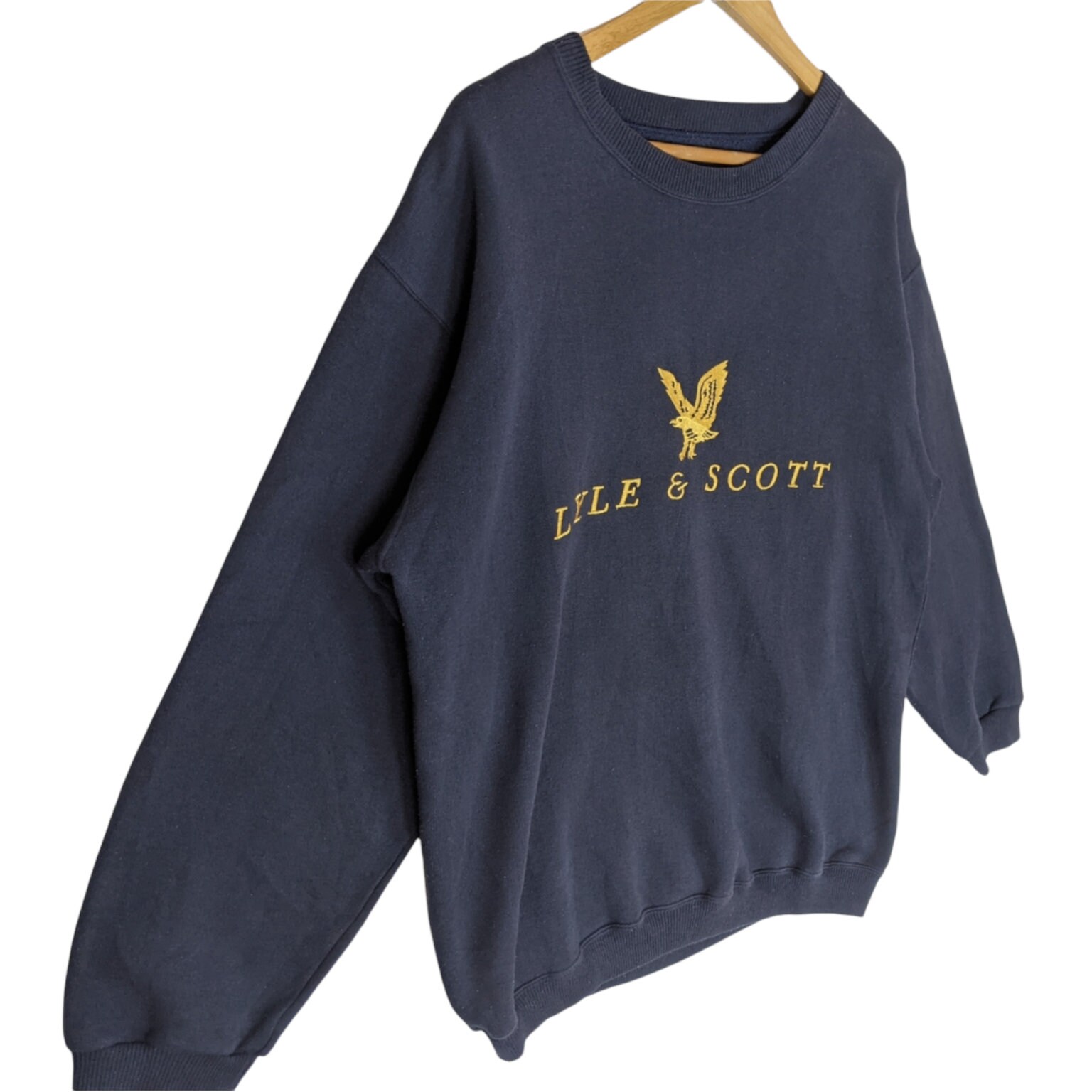 Lyle & scott logo best sale sweatshirt