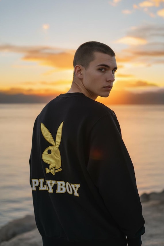 2000年代ヴィンテージ PLAYBOY バニー ビッグロゴ プルオーバー 