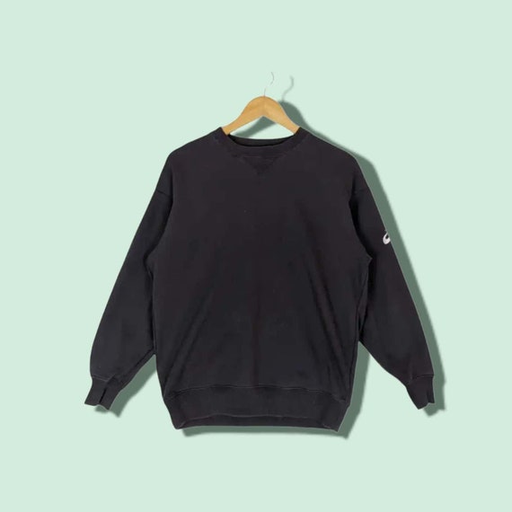 sweater asics