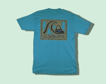 Vintage 90's QUIKSILVER Big Logo T-Shirt Surfboard Surfwear Single Stitches Quiksilver Surf Tee Blue Size Medium