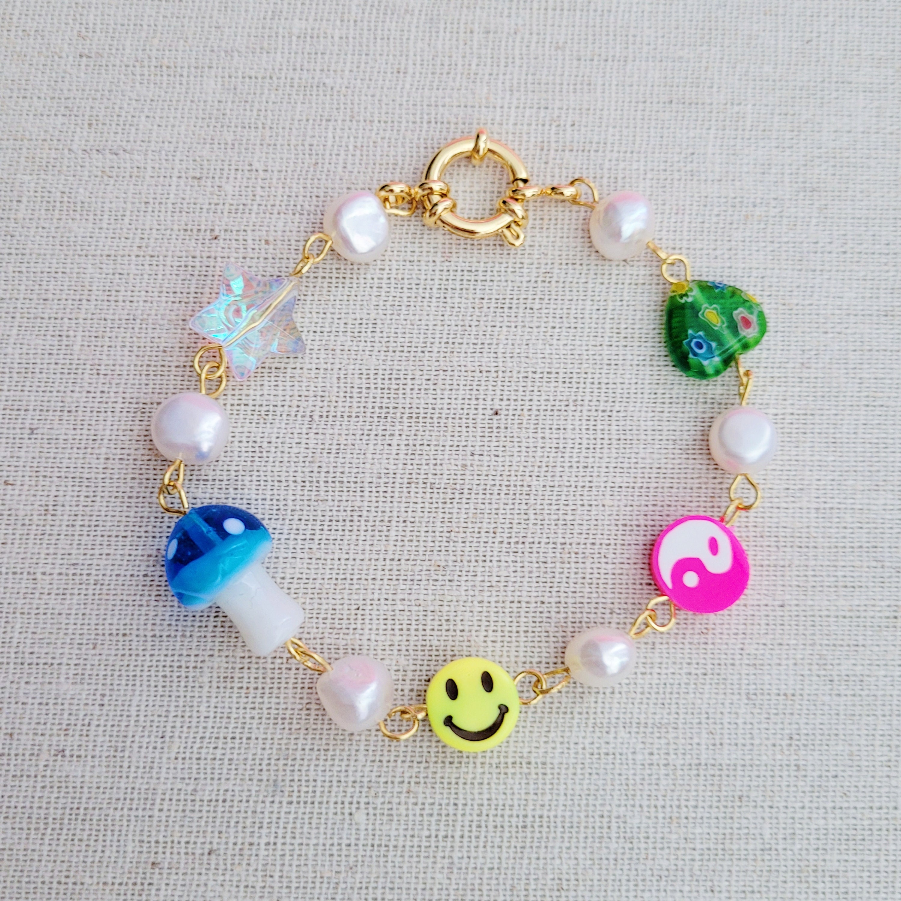90s Love freshwater pearl beaded bracelet