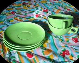 Mid-Century Mod Melmac Branchell Colorflyte Coffee Set / Matching Set of Bright Lime Green Coffee Cups with Saucers / 1950s Retro Dinnerware