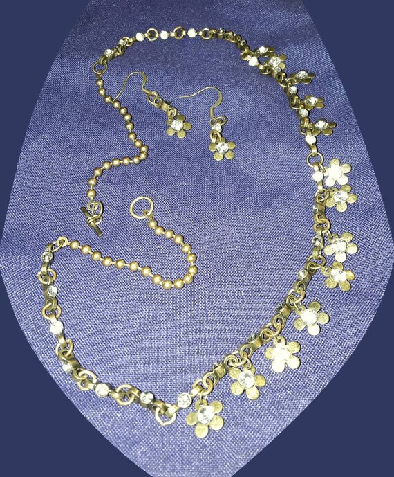 Haskell-esque Antiqued Brass Flower Bib Necklace … - image 2