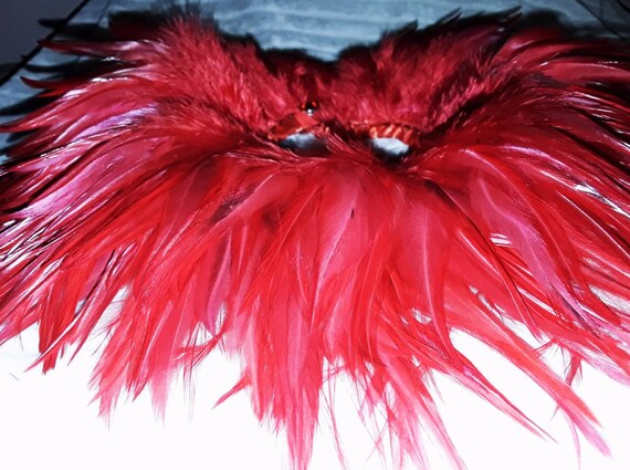 Sexy Vintage Vivid Red Rooster Feather Collar / V… - image 4