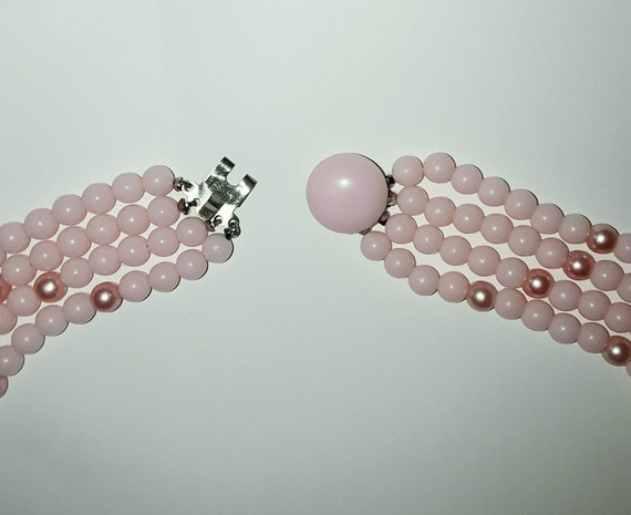 Mid-Century Pink Lucite and AB Opaline Glass Bead… - image 6