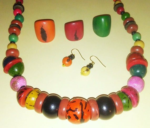 Colorful Bib Necklace African Animals Demi Parure Necklace and Earrings