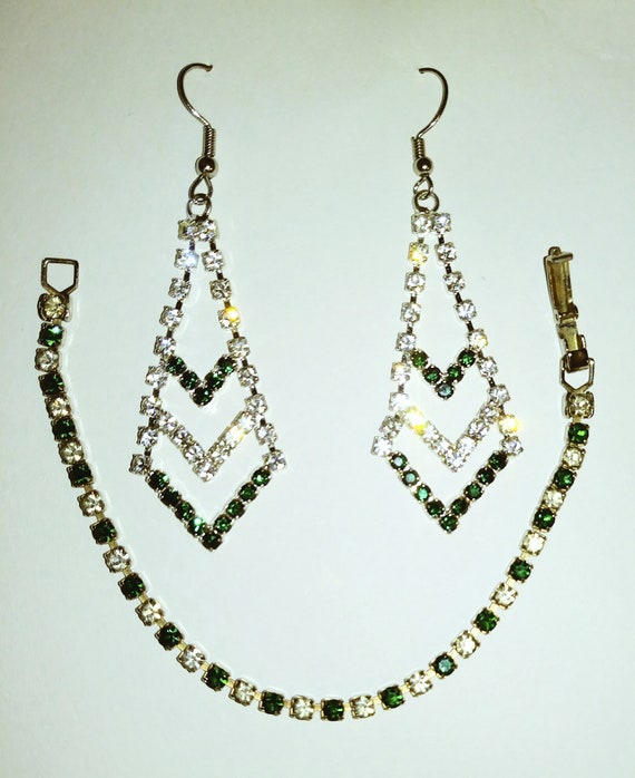 Stunning White Diamond and Green Emerald Crystal … - image 1