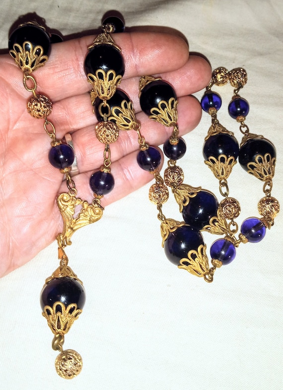 Vintage Dark Purple Amethyst Glass Bead Y Necklace