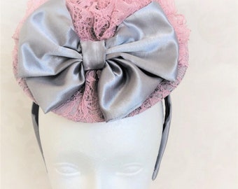 Mini chapeau fascinators Chapeau de cérémonie gris et rose pour femme