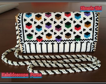 Motif Kaléidoscope Peyote Purse fait avec principalement des perles Miyuki Delica 8/0