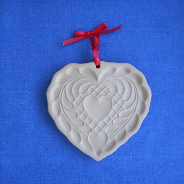 Brown Bag Cookie Art Mold  Quilted Heart  RETIRED  1988  Heart with Leaves  Hill Design