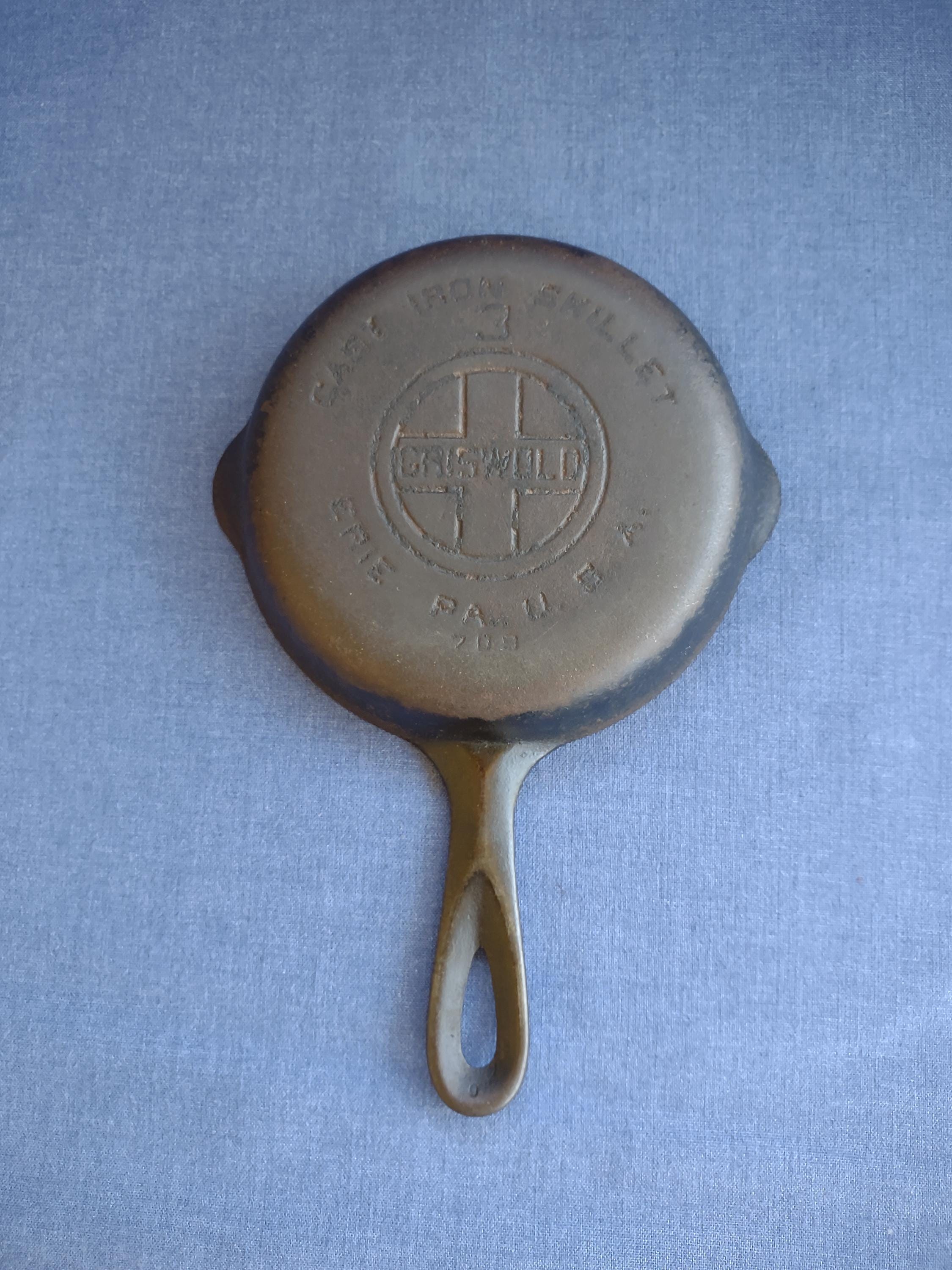 Vintage Griswold Large Block Logo Cast Iron Skillet