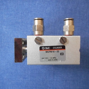 SMC Pneumatic Slide MGPM16-20 with Quick Connects * Tested * Machinist Tool * New Condition