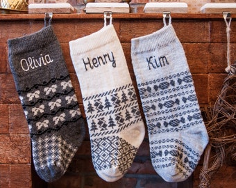 Set di 3 calze di Natale, calza maglia personalizzata Natale, calze a maglia, con monogramma famiglia calze, Casale rustico