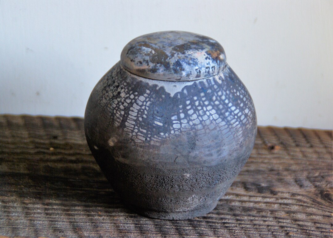 Small Cremation Urns Raku Pottery Container With Lid Ceramics Pottery ...