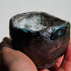 栗貫茶碗 楽焼陶器マグカップ 銅マットと釉薬、茶道用の手作りマグカップ、OOAK わびさび 友人へのギフト