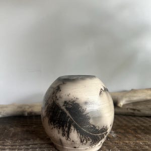 Horsehair Raku ceramics black and white ceramic vase was born in fire, reflected horsehair& feather Decorative vase for a dry flower OOAK