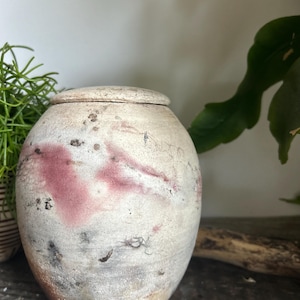 Raku urna för människor eller husdjur Raku keramik minnesurnor mänskliga urnor minnesurnor terra effekt OOAK ekologiska jordfärger