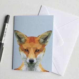 Carte de note de visage de renard mignon. Renard géométrique, carte animal mignon. Carte de vœux. Carte de note Fox. Carte de vœux géométrique