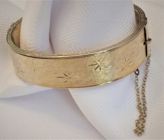 Whiting /& Davis Gold Tone Hinged Bracelet Gold Tone Porcelain Inlay
