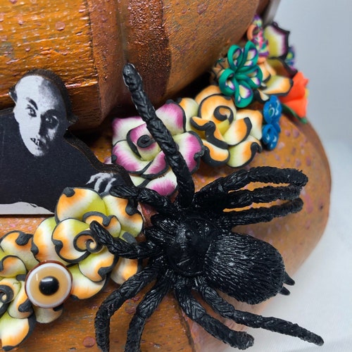 Halloween Pumpkin tower, creepy crawly, polymer flowers, glass eyes, spiders, ghosts, ultimate Halloween decor, ready to shops ship, free shipping