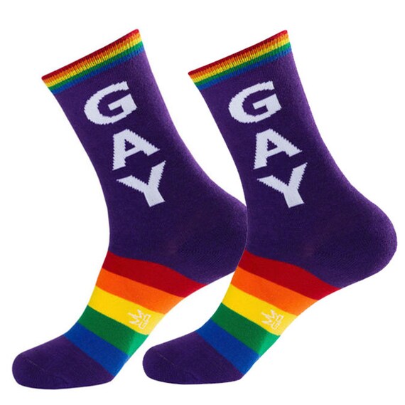 Bandiera Lgbtqa Fine Su Della Bandiera Gigante Dell'arcobaleno LGBT Alla Parte Anteriore Di Pride Parade Gay Londra La Riflette Luce Solare 120772089 Pride Flag - Foto 11