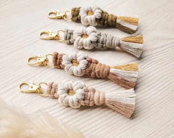 Llavero de margarita individual / llavero de macramé bohemio / dije para bolso
