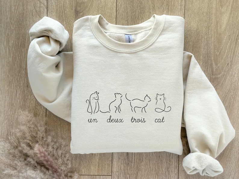 un deux trois cat sweatshirt image 1