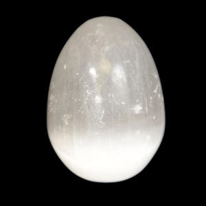 Selenite Egg 2.5&quot; (One Egg)