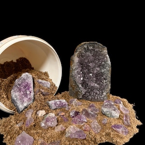 Amethyst Mining Bucket