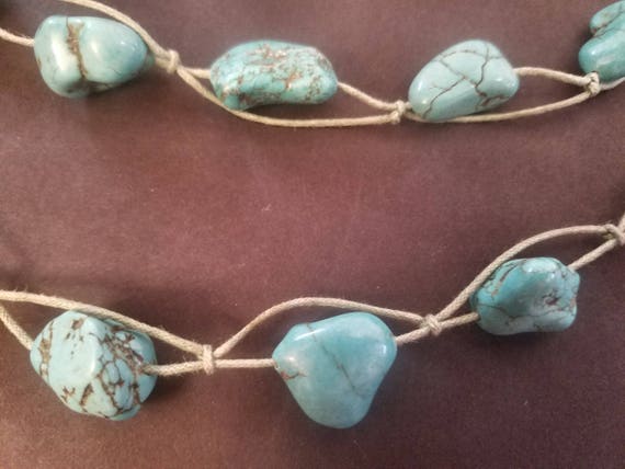 Vintage hand strung Natural Turquoise necklace - image 3