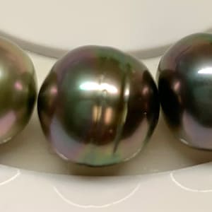 Color raro! ¡Lustre! Perla de Tahití, pavo real con tono cereza, 3 piezas de perlas cultivadas de Tahití de 10-11 mm, círculo/óvalo, se vende por juego