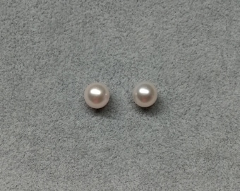AAA Quality High Luster Japanese Akoya Cultured Pearls- Loose pearl, for Earring sets, pendant. Price Per Pair
