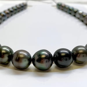 Tahitian Pearl necklace, 11-13.5 mm, Oval/Semi Baroque Tahitian Cultured Pearl Necklace, Lot222345-1114-031225-1