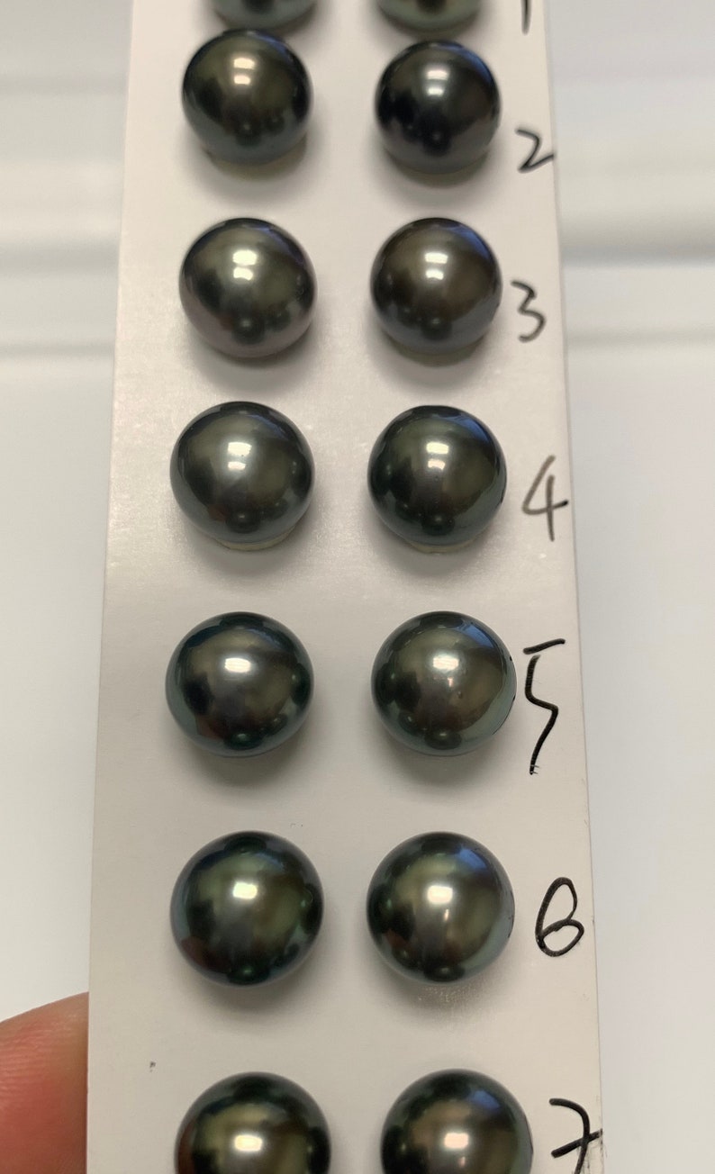 Good for Earring,Pendant,Necklace,Bracelet Wholesale 10-11mm High Luster Round Dark Tahitian Cultured loose Pearl,Sold by Pair