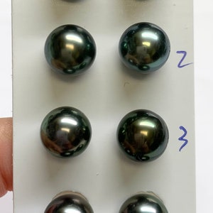 Tahitian Pearl, 9-10 mm Round/Near Round High Luster Tahitian Cultured Pearl,Nice front/Blemished back,good for stud setting, Sold by pair