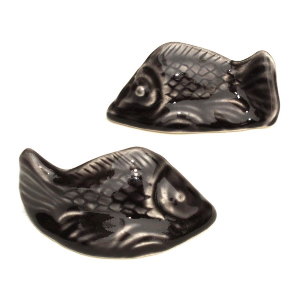 Set of 2 Fish Toilet Bolt Covers in a Black Glaze