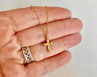 Gold Cross necklace, gold Cross,Sterling silver Cross, minimalist necklace,dainty Cross necklace,Cross pendant, dainty gold Cross