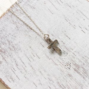 Cross necklace,everyday necklace,minimalist jewelry,sterling silver jewelry,sterling silver cross necklace,sterling silver cross