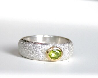 Peridot ring - gold setting - harbinger of spring - 18k - 925 silver ring