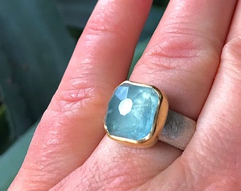 Akvamarinring 18k rosenskuren isblå akvamarinring diamant silverring