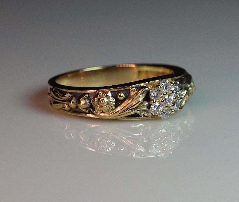 Carved Victorian Style 18k Diamond Ring Etsy