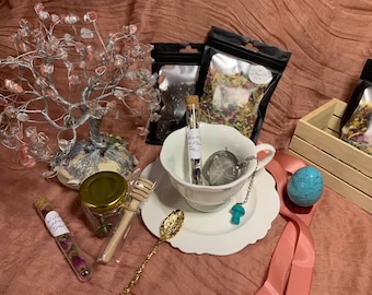 Tea Lover Set / Tea Gift /Ladies' Tea/ Tea & Tarot/ Witch's Tea/ Cottage Core Gifts / Personal Gifts