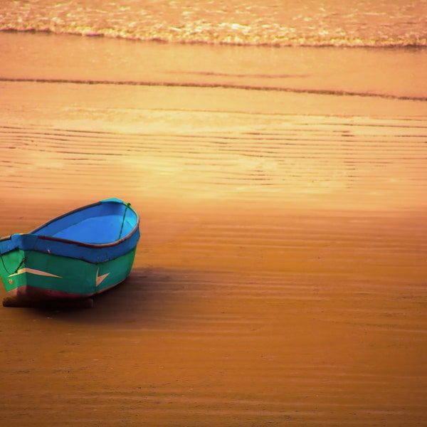 Boat, fishing boat, Ecuador, Puerto Lopez, color photograph, small color boat, seascape, canvas or paper, ocean, coast, South America.