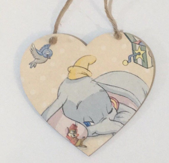 Disney Dumbo Wooden Hanging Handmade picture bedroom//nursery Decor Newborn Gift