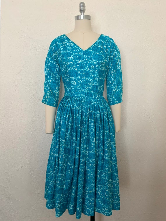 1950s Turquoise Floral Print Cotton Dress, Extra Small to Small | 50s  Vintage Blue and White Dress (XS, S, 35-26-free) - Etsy
