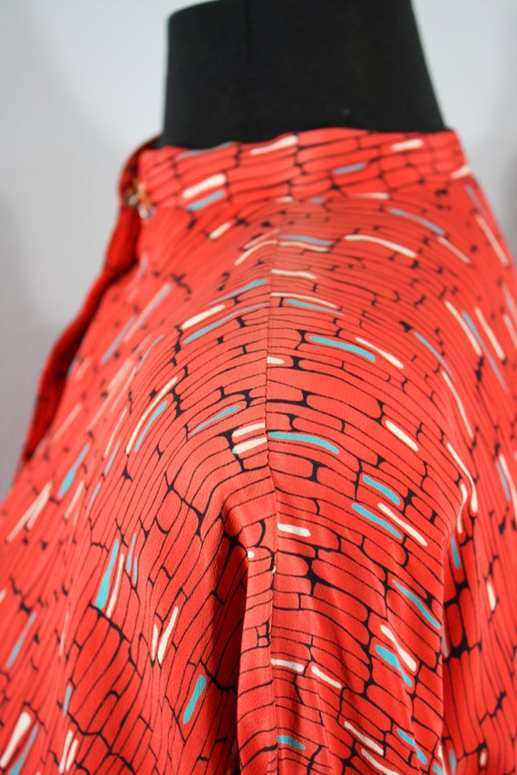 1940s Red Rayon Abstract Print Dress, Small to Me… - image 6