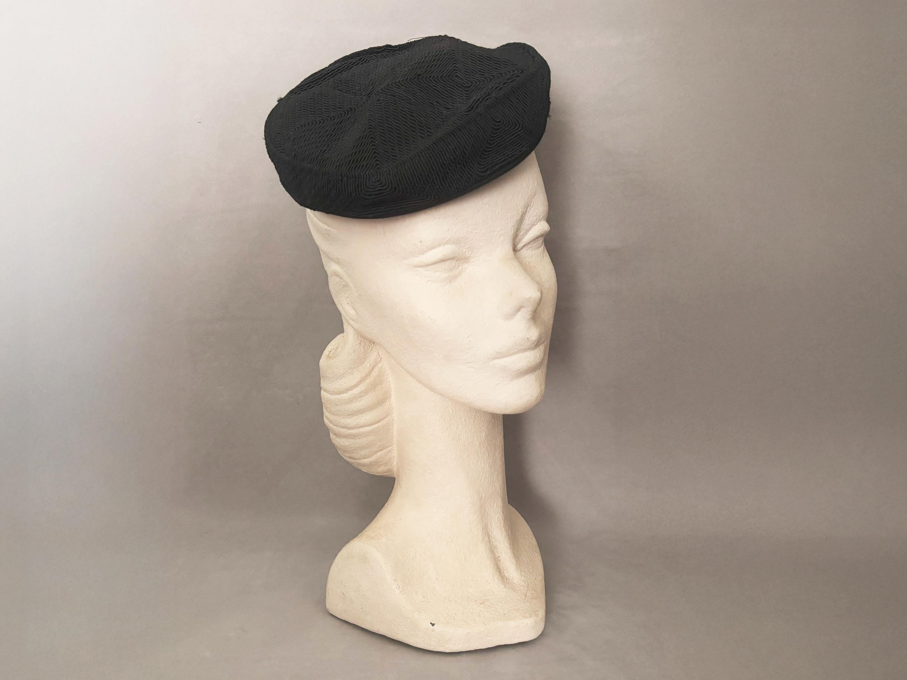 UNIQUE 1940s\' BLACK TILT HAT MADE OF CORDE + B/W FEATHERS & SEE-THROUGH BUTTONS 1940s Hat - Dramatic Vintage 40s Tilt Hat With Multicolored  main image 4